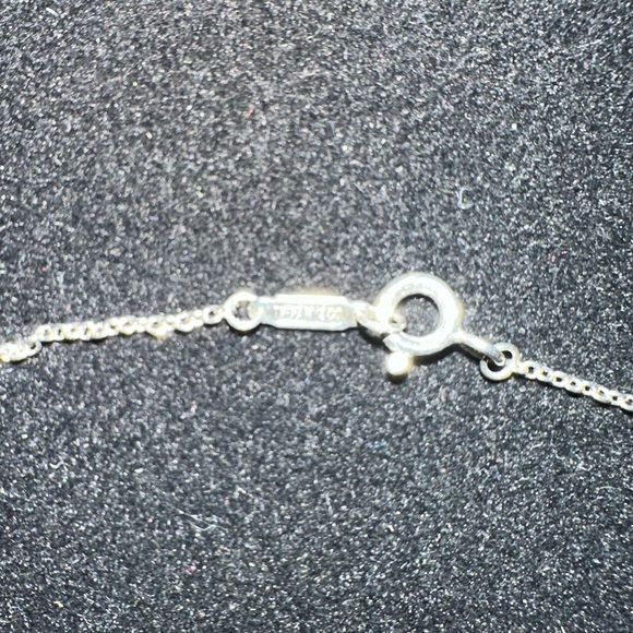 🔹Authentic Tiffany and Co .925 Necklace
🔹 - Picture 4 of 9